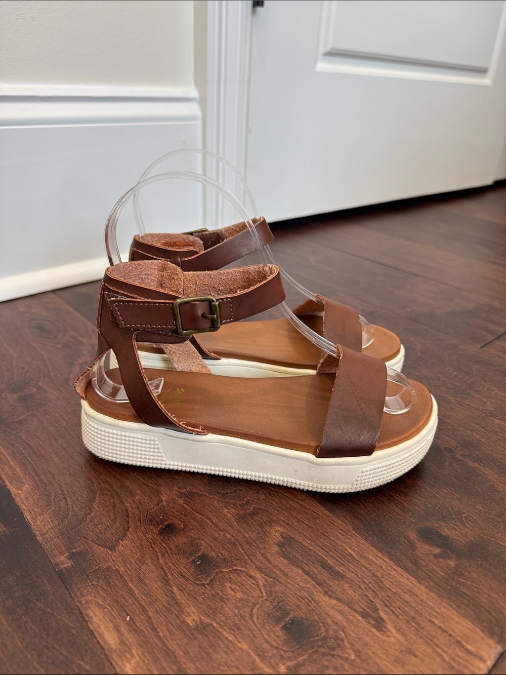 MIA brand Girls Brown Sandals Little Ellen Vegan Leather, size 2
